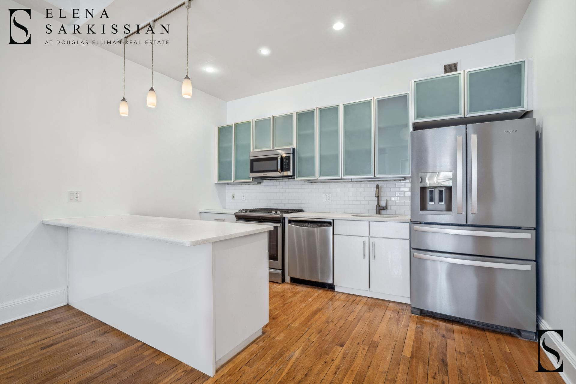 #4 photo, 56 COURT Street, ブルックリン区 Brooklyn Heights , NY 11201