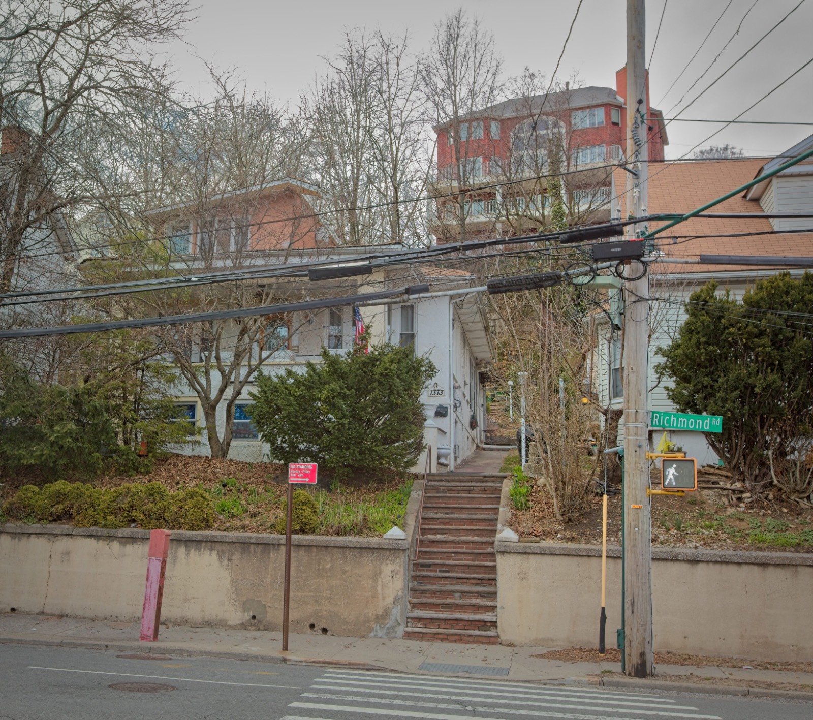 #2 photo, 1373 Richmond Rd, スタテンアイランド Staten Island , NY 10304