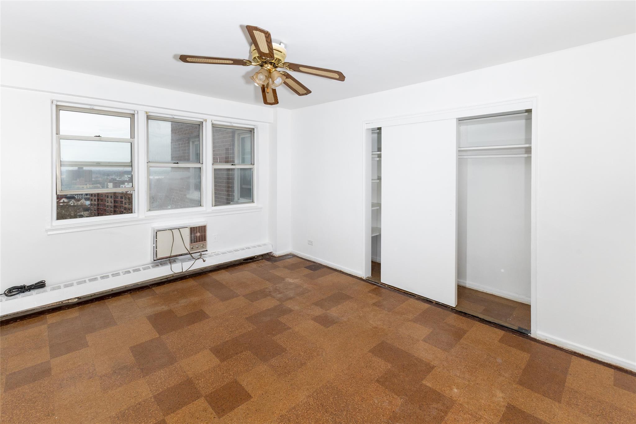 #12 photo, 172-70 Highland Avenue, クイーンズ区 Jamaica Estates , NY 11432