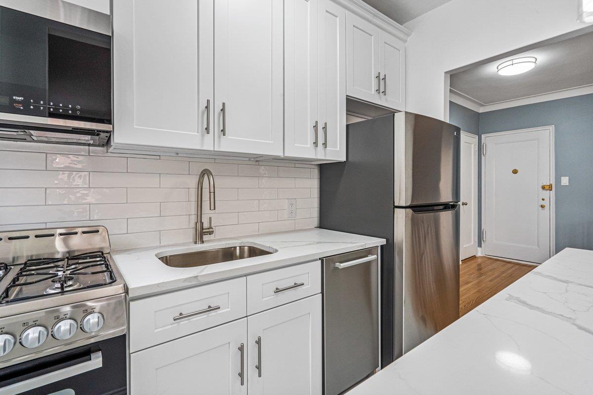 #13 photo, 77-14 113 Street, 皇后區 森林小丘 Forest Hills , NY 11375