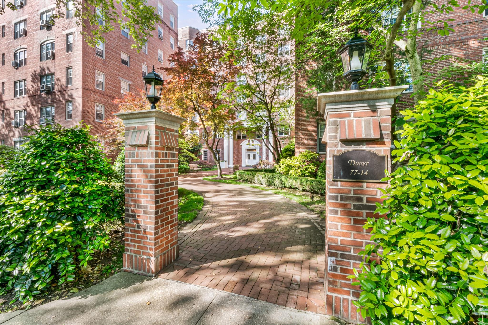 #2 photo, 77-14 113 Street, 皇后區 森林小丘 Forest Hills , NY 11375