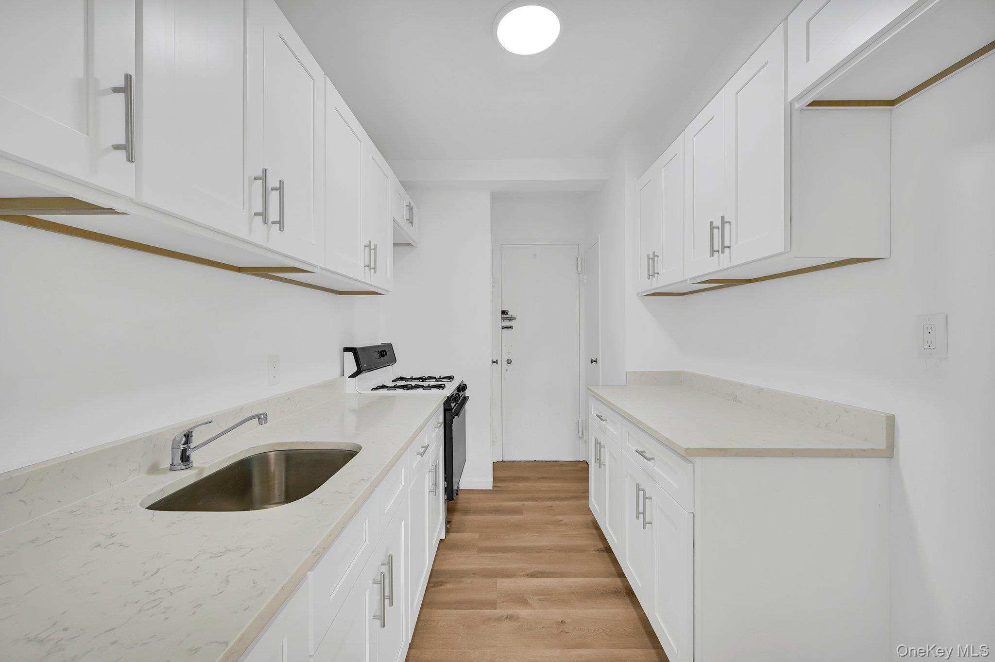 #11 photo, 3 Fordham Hill Oval, ブロンクス区 Bronx , NY 10468