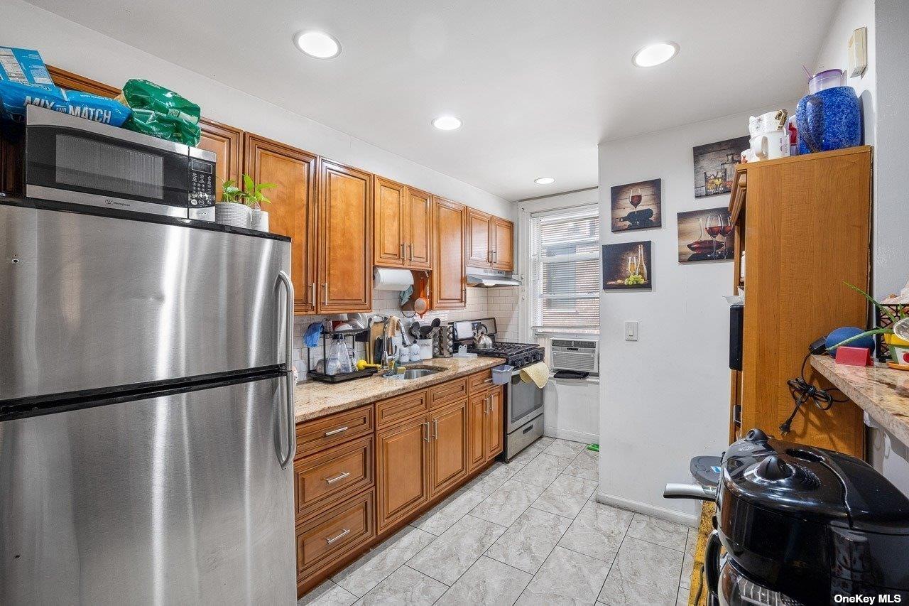 #6 photo, 147-16 20th Avenue, Whitestone , NY 11357