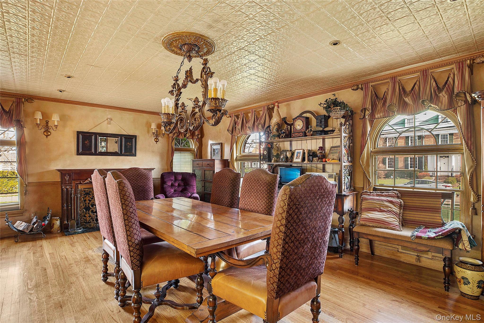 #9 photo, 104 Grosvenor, كوينز Douglaston , NY 11363