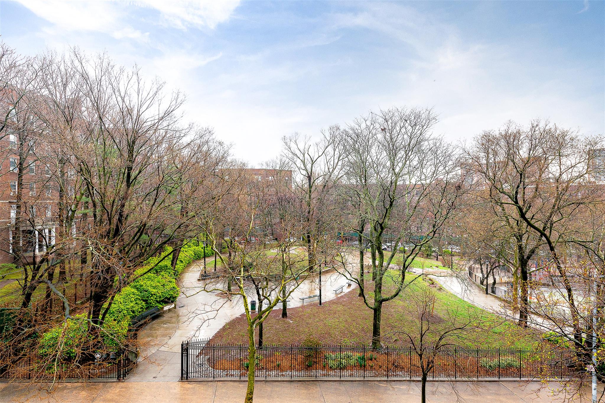 #12 photo, 67-66 108th Street, クイーンズ区 Forest Hills , NY 11375