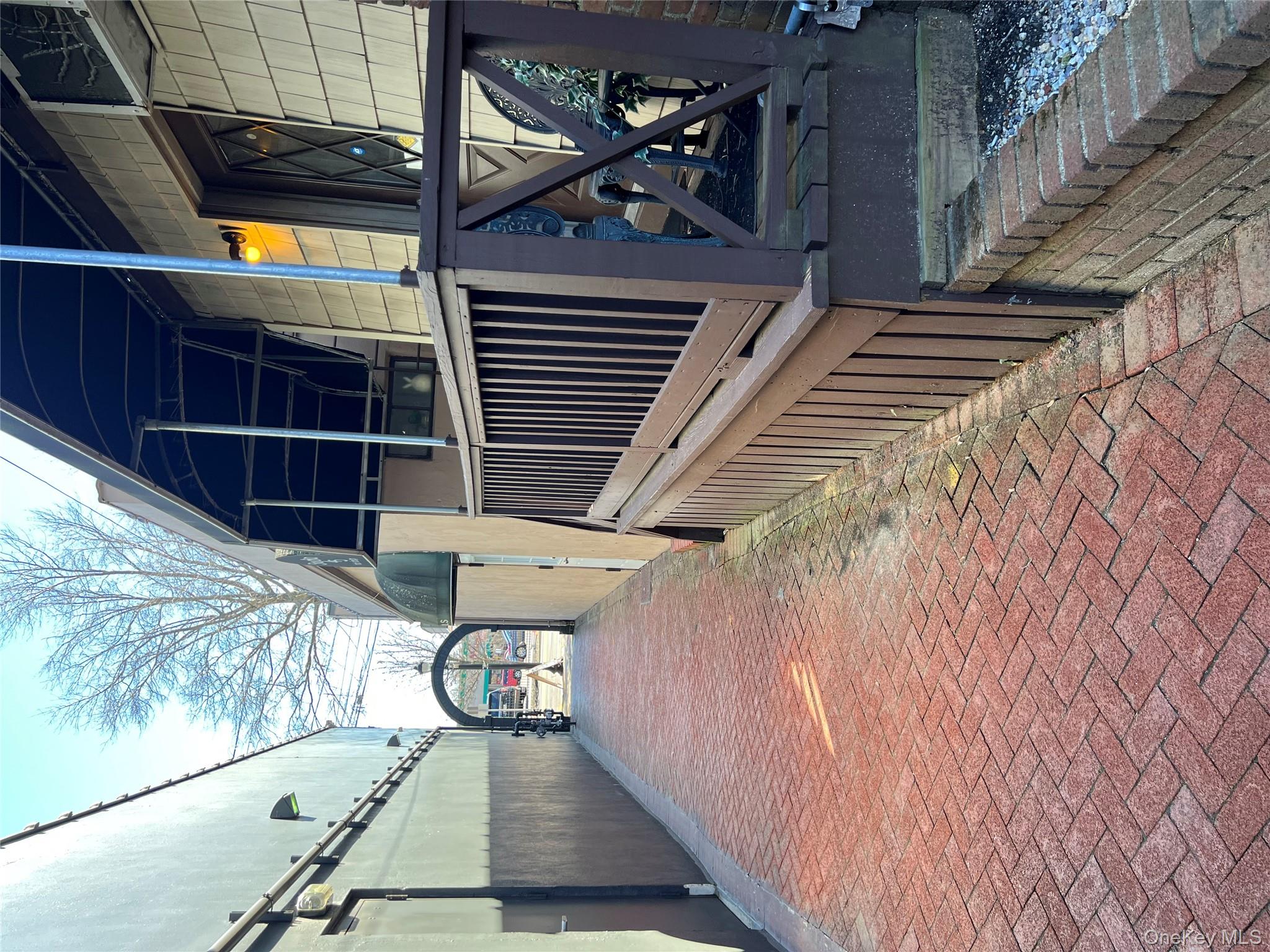 #4 photo, 45 E Main Street, サフォーク郡 Smithtown , NY 11787