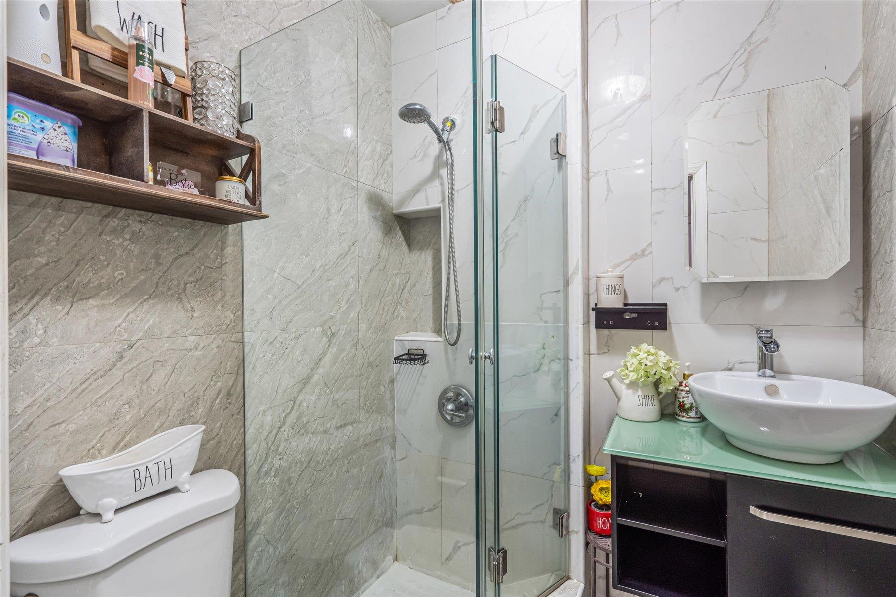 #11 photo, 1865 Mulford Avenue, Bronx , NY 10461