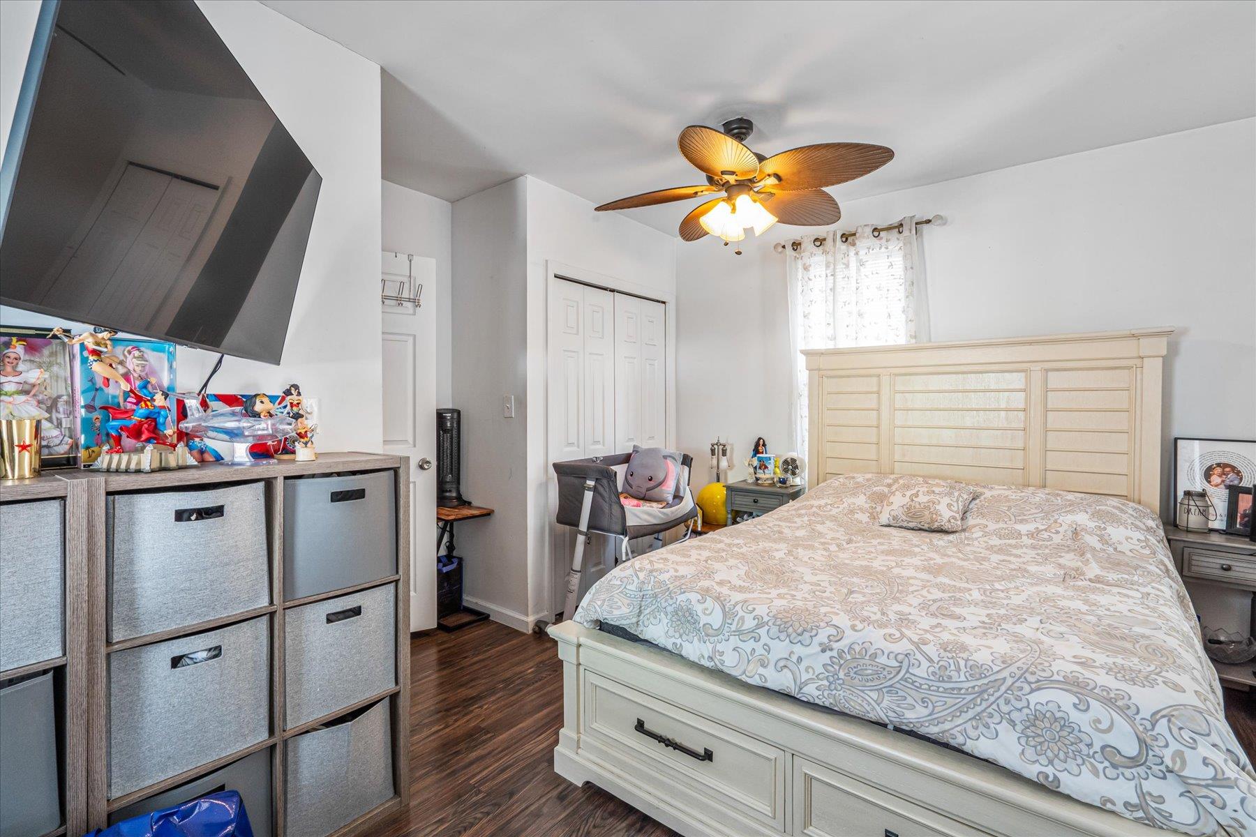 #13 photo, 1865 Mulford Avenue, Bronx , NY 10461