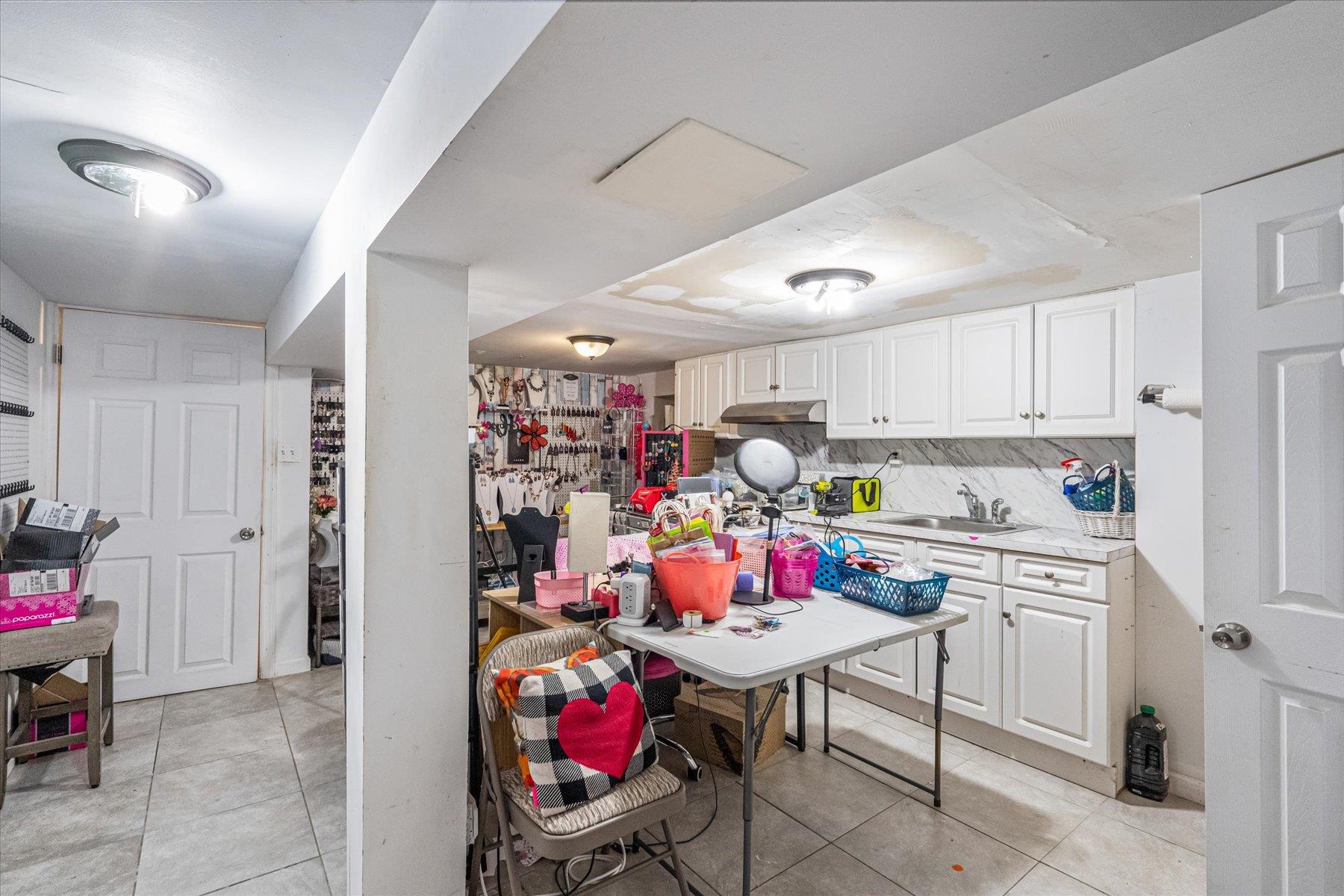 #18 photo, 1865 Mulford Avenue, Bronx , NY 10461