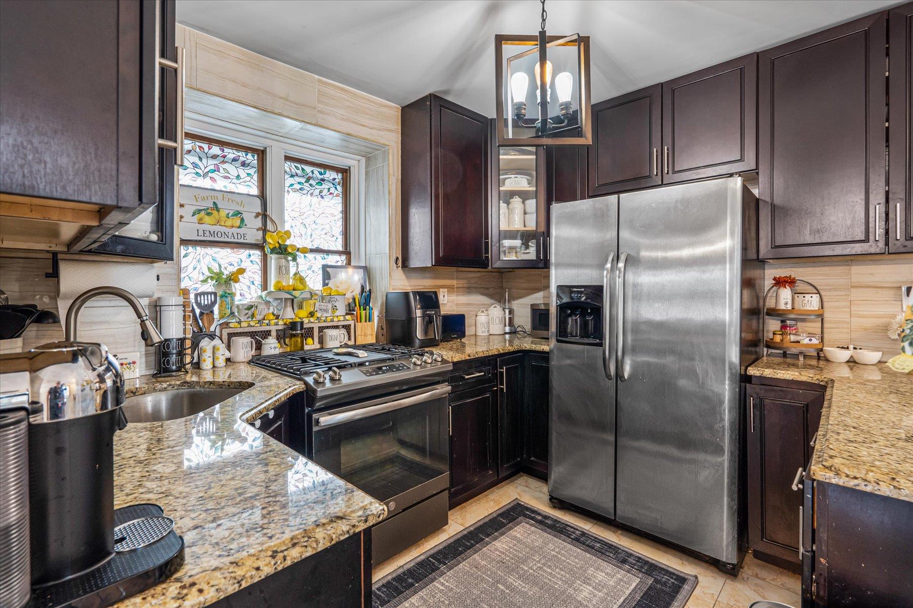 #9 photo, 1865 Mulford Avenue, Bronx , NY 10461