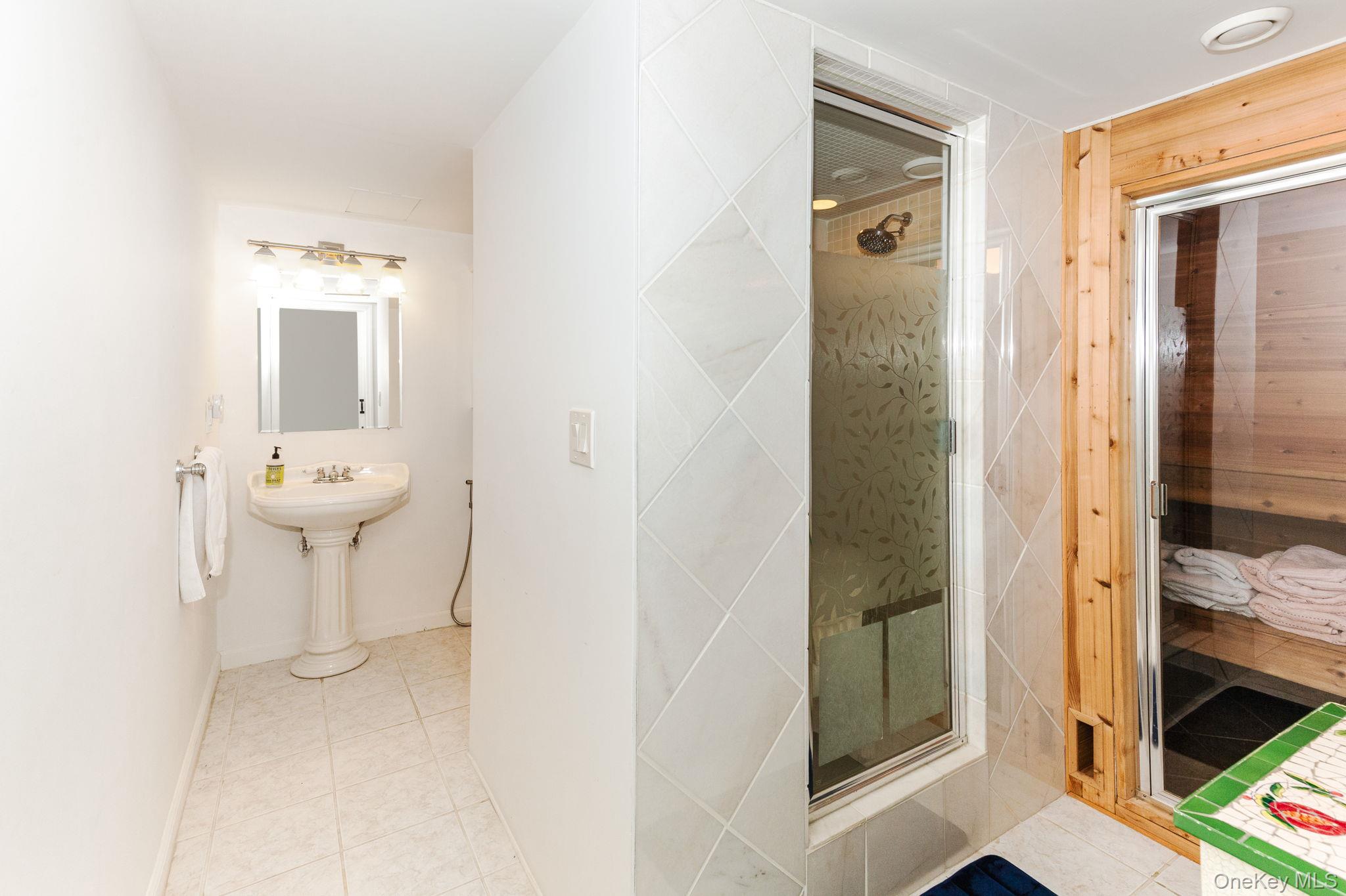 #20 photo, 34 Coventry Circle, Mahopac , NY 10541