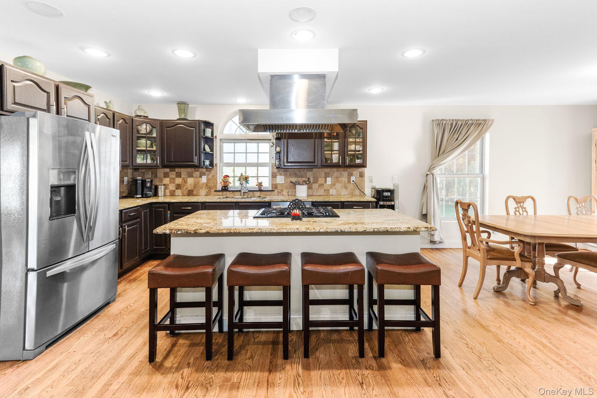 #4 photo, 34 Coventry Circle, Mahopac , NY 10541