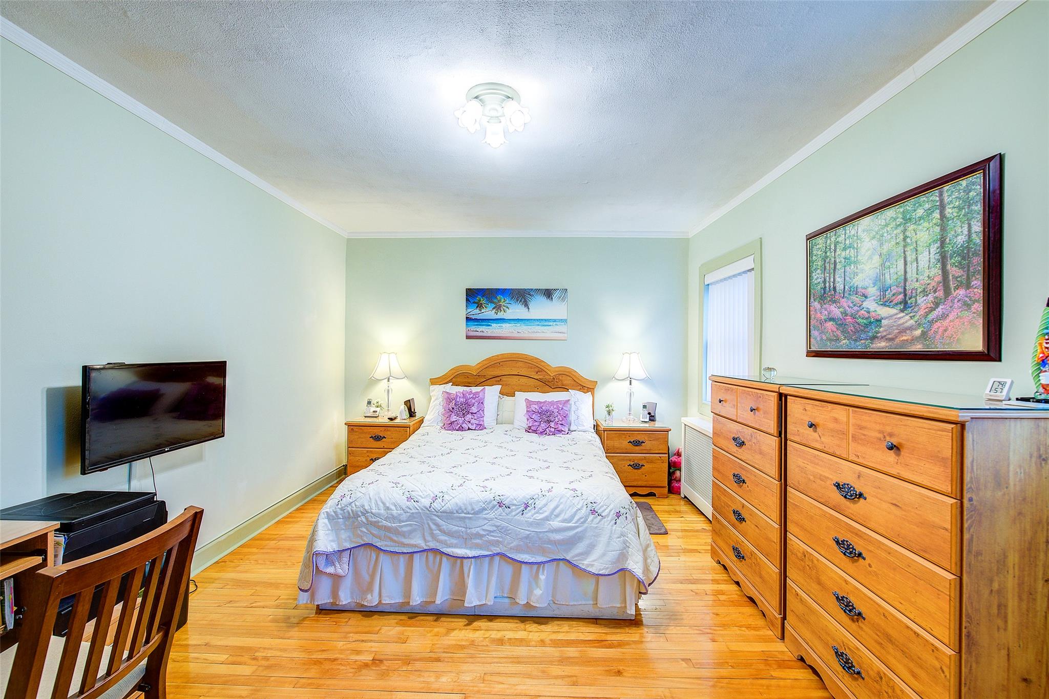 #14 photo, 196-57 69th Avenue, Fresh Meadows , NY 11365