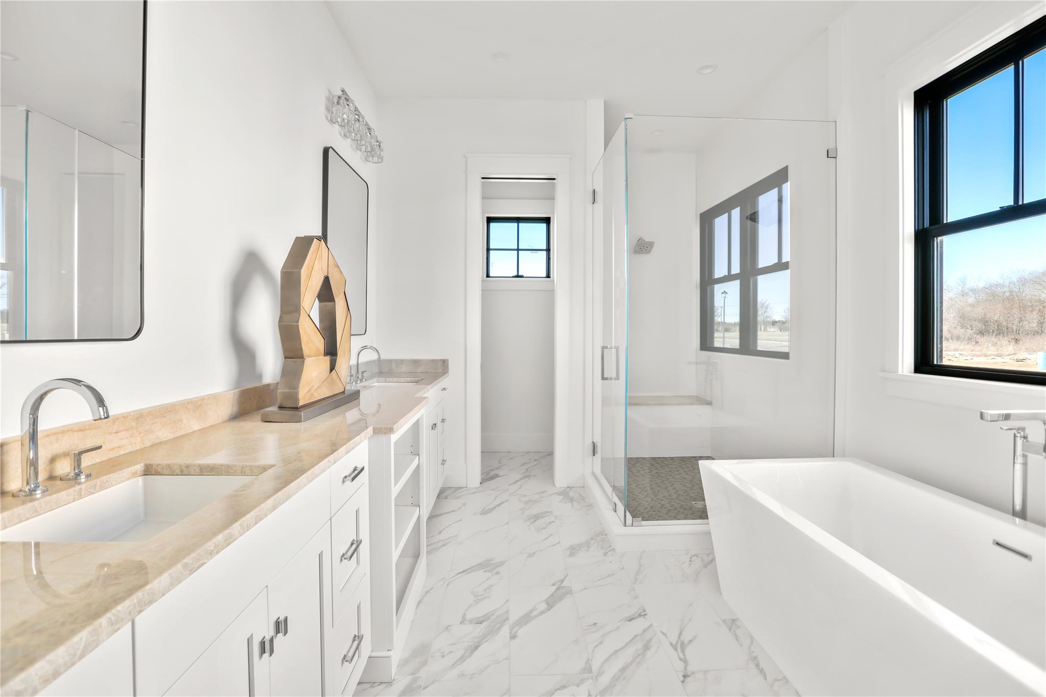 #13 photo, 97 Club Drive, সাফোক কাউন্টি Baiting Hollow , NY 11933