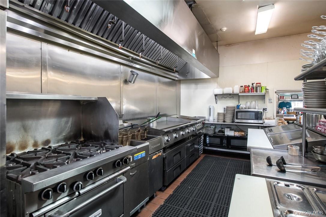 #15 photo, 7550 N. Broadway, Red Hook , NY 12571