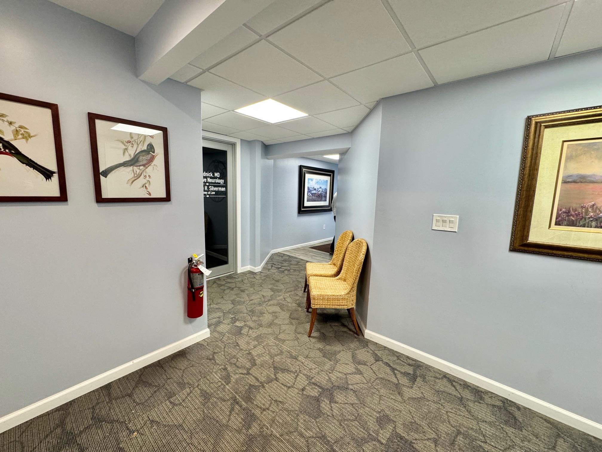 #10 photo, 350 Veterans Memorial Highway, サフォーク郡 Commack , NY 11725