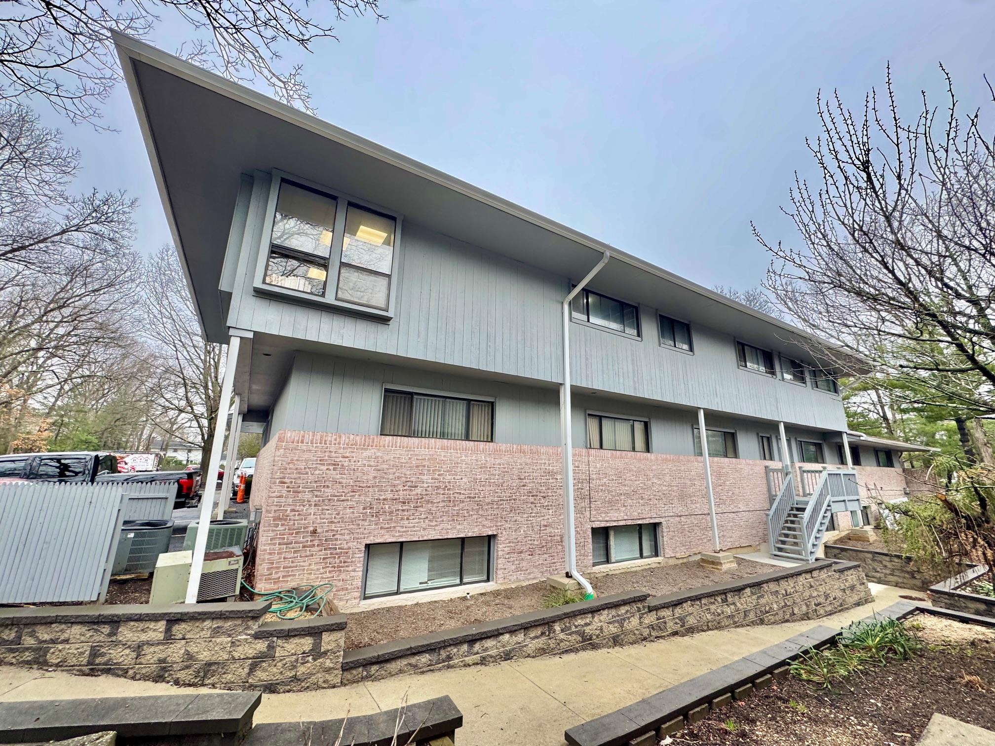 #19 photo, 350 Veterans Memorial Highway, サフォーク郡 Commack , NY 11725