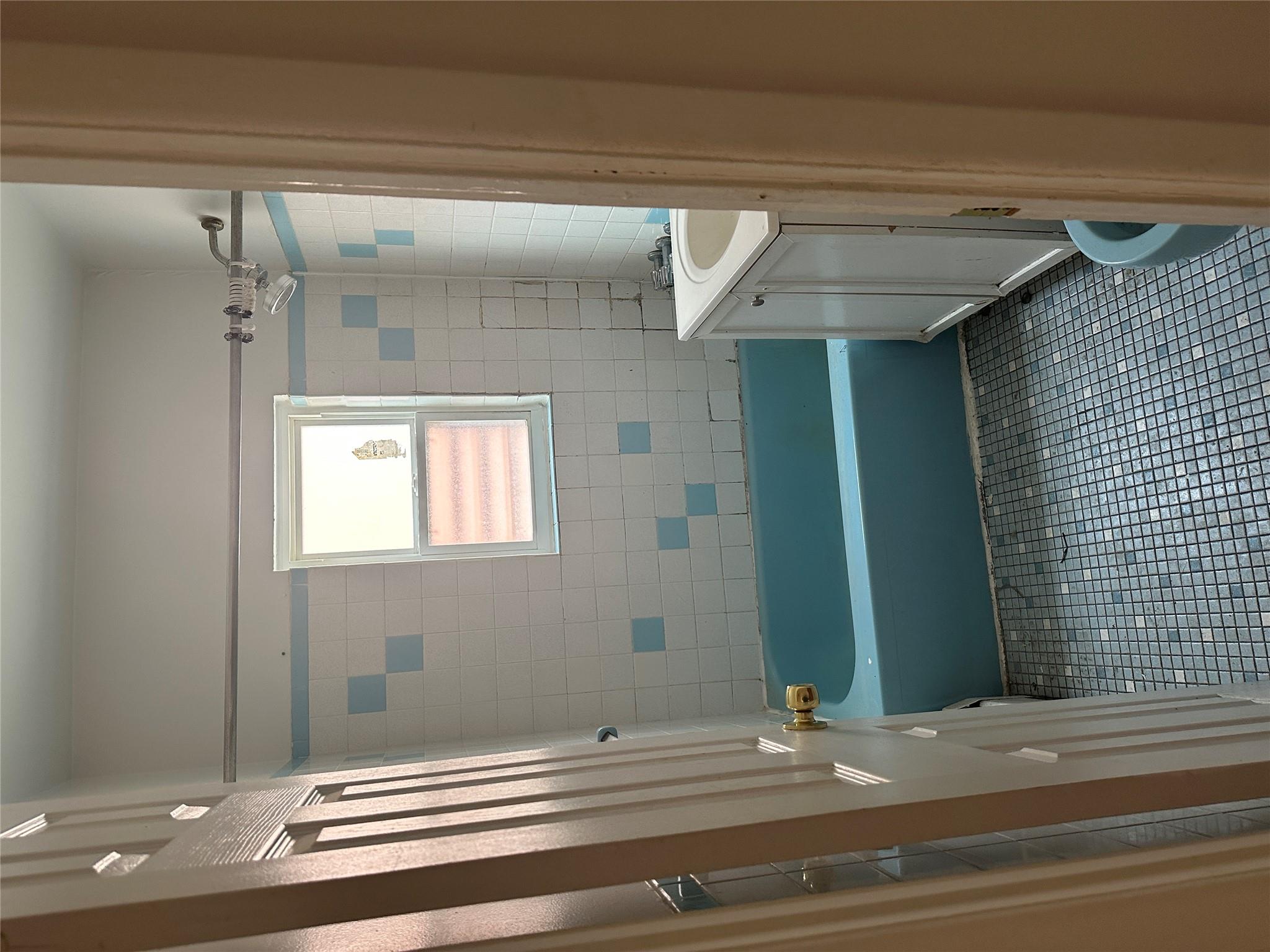 #5 photo, 433 Howe Avenue, Bronx , NY 10473