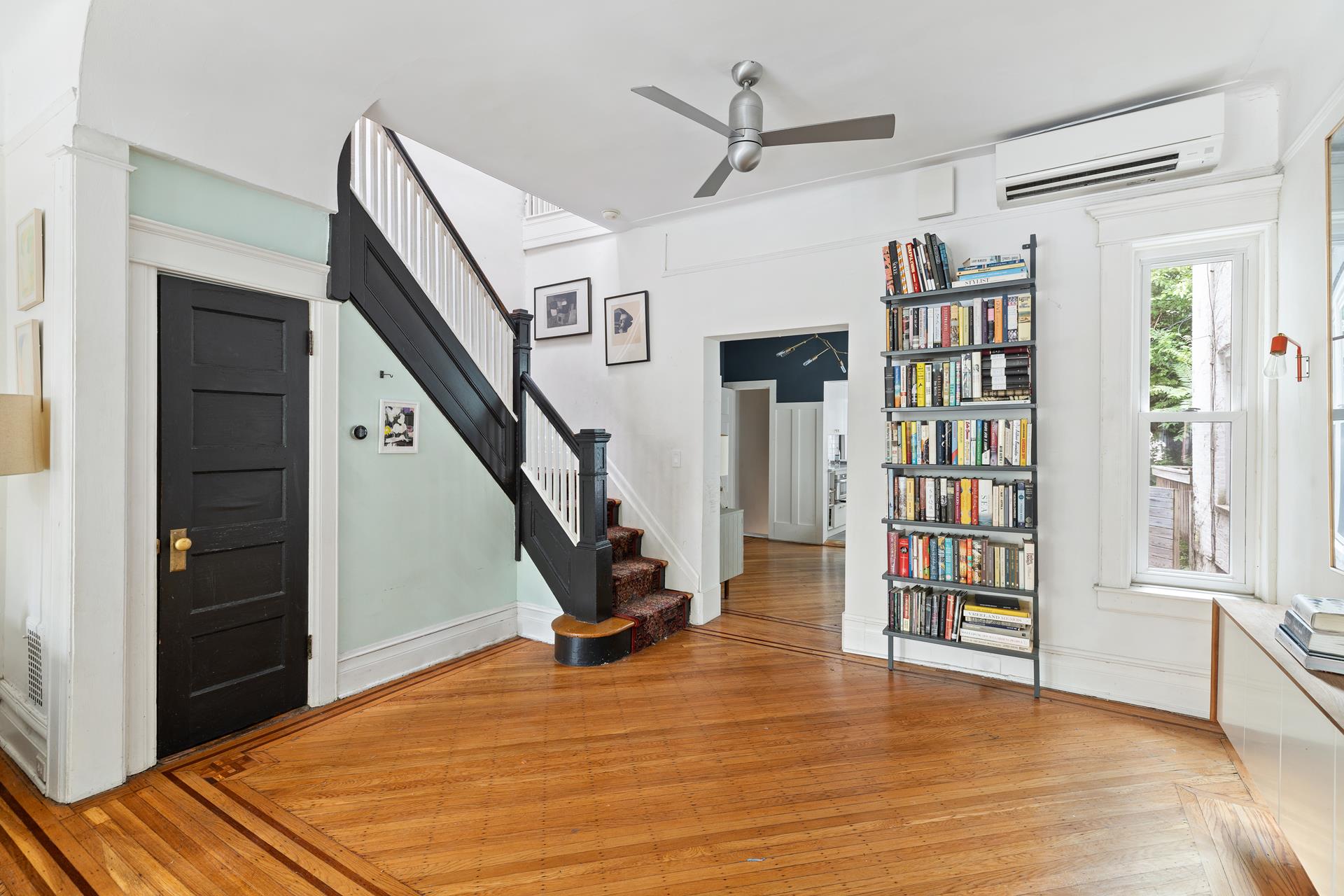 #5 photo, 28 STEPHENS Court, ブルックリン区 Ditmas Park , NY 11226