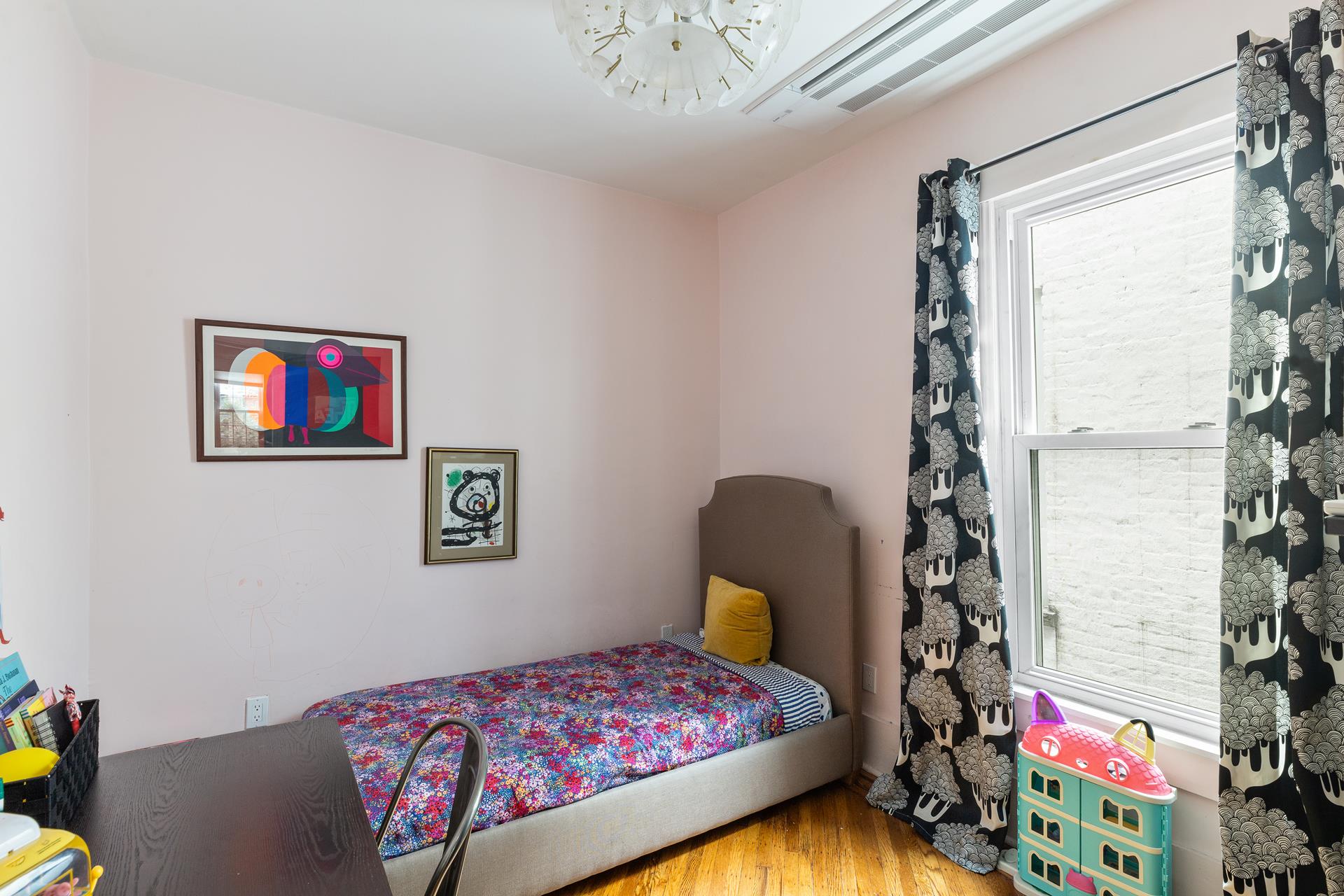 #9 photo, 28 STEPHENS Court, ブルックリン区 Ditmas Park , NY 11226