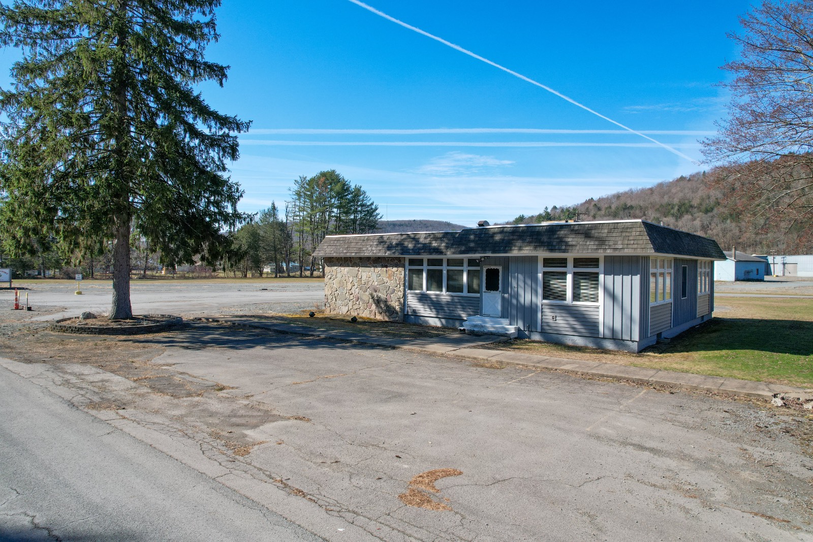 #33 photo, 158 LaBarre St., Hancock , NY 13783