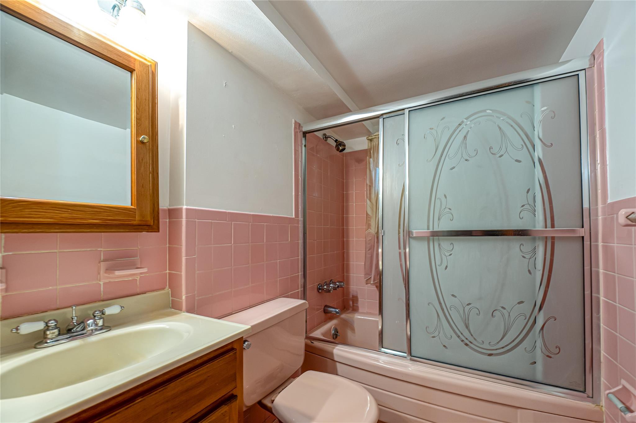 #12 photo, 63 Central Avenue, ナッソー郡 Lynbrook , NY 11563