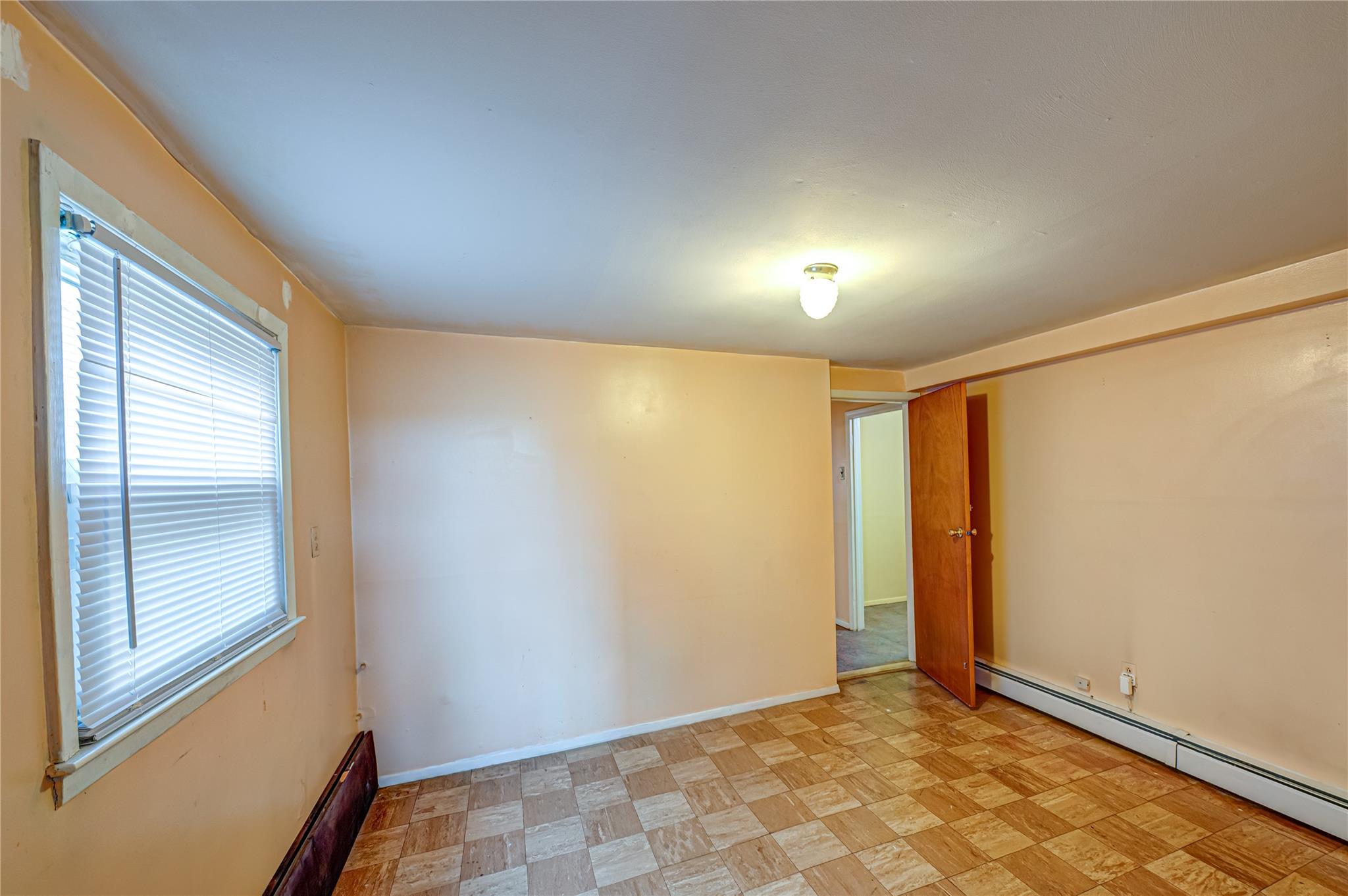 #13 photo, 63 Central Avenue, ナッソー郡 Lynbrook , NY 11563