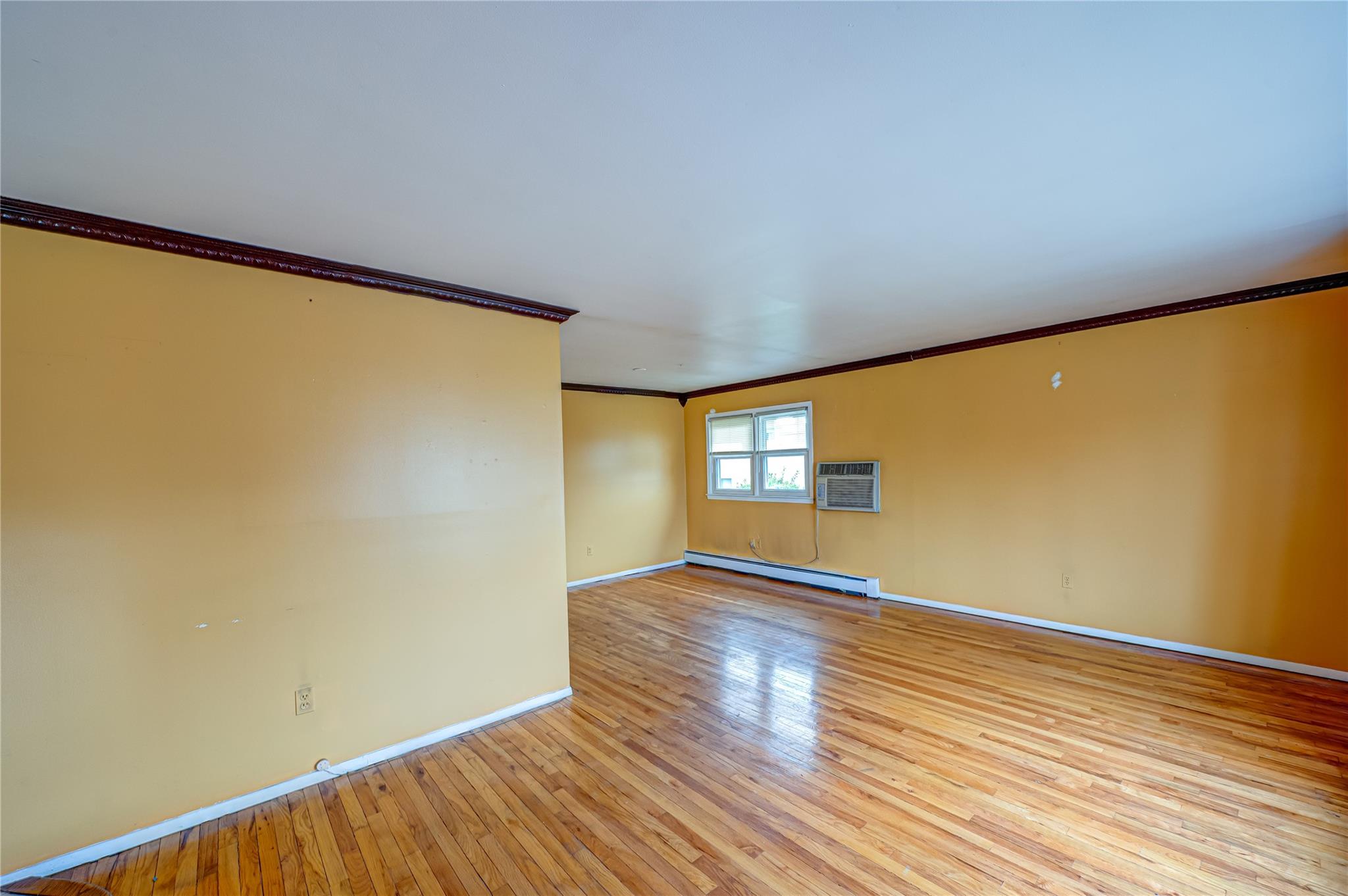 #7 photo, 63 Central Avenue, ナッソー郡 Lynbrook , NY 11563