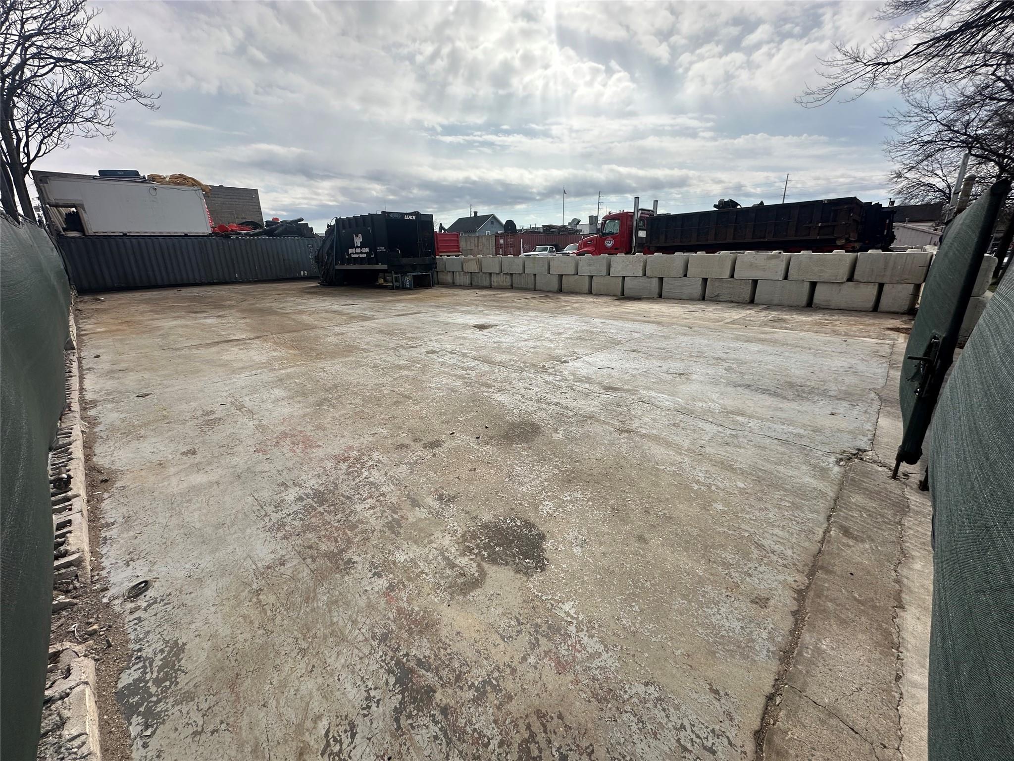 #2 photo, 180 Linden Avenue, ナッソー郡 Westbury , NY 11590