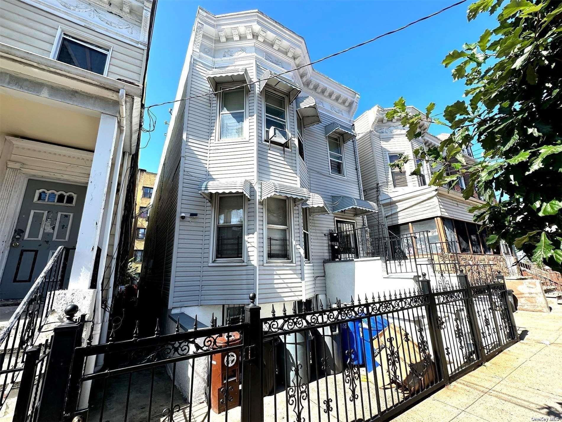 #17 photo, 3747 Olinville Avenue, برونكس Bronx , NY 10467