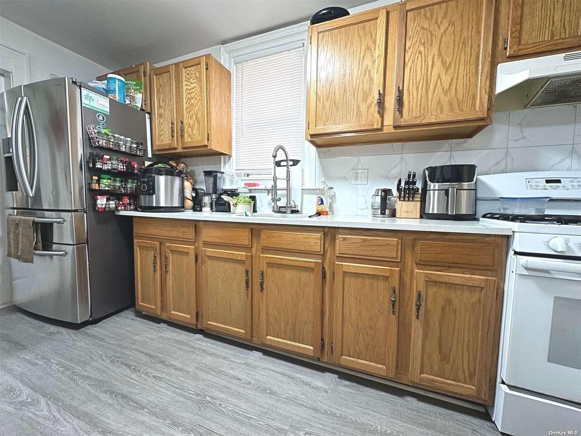 #3 photo, 3747 Olinville Avenue, برونكس Bronx , NY 10467