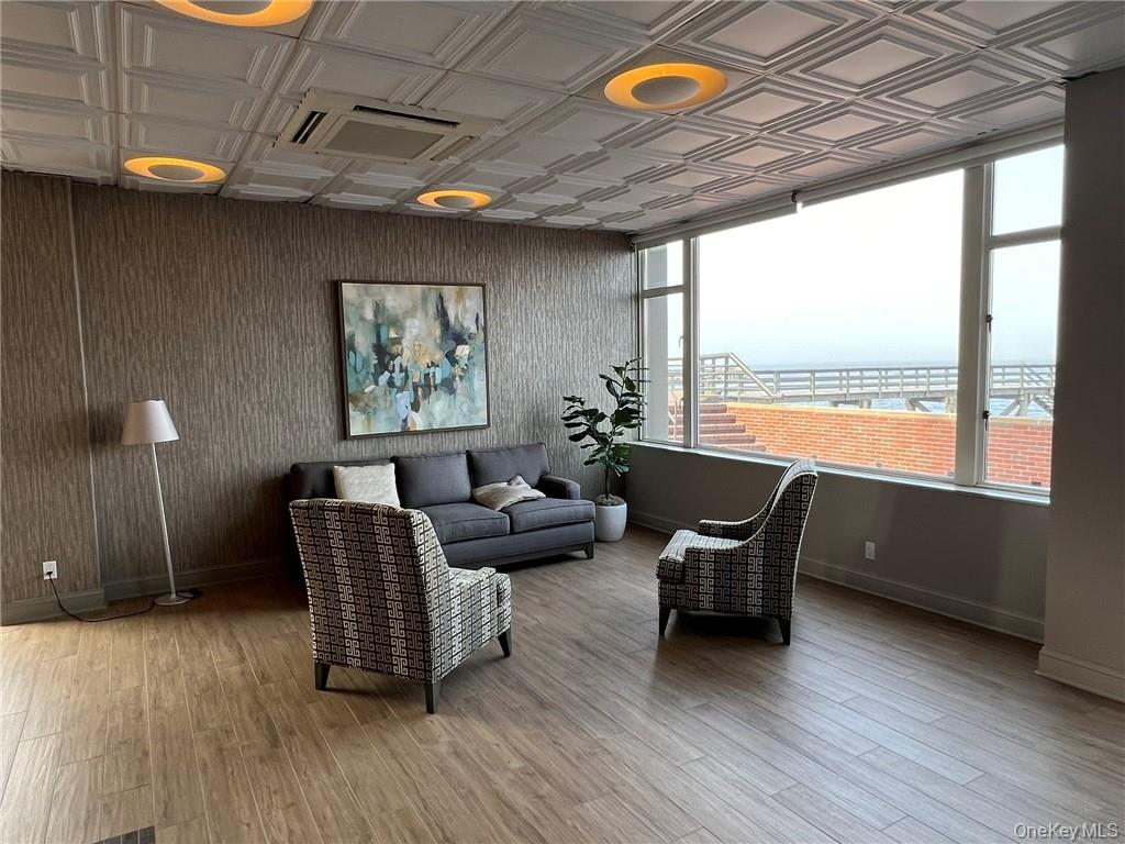 #15 photo, 166-25 Powells Cove Boulevard, クイーンズ区 Beechhurst , NY 11357