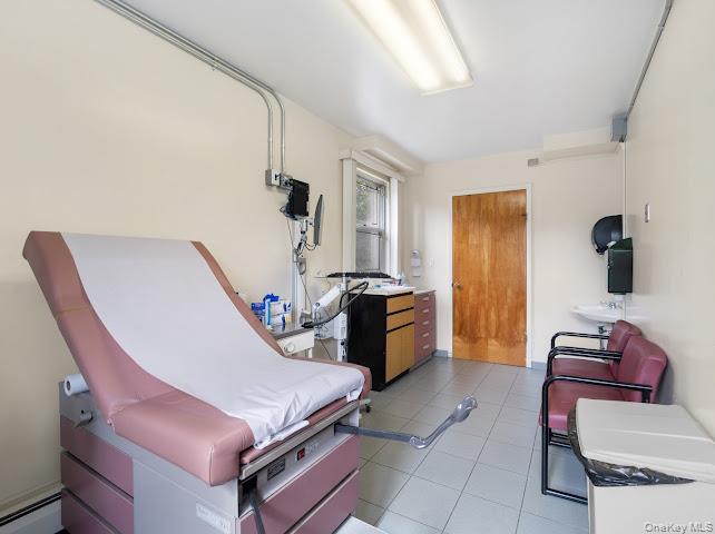 #14 photo, 1214 Pelham Parkway, Bronx , NY 10461