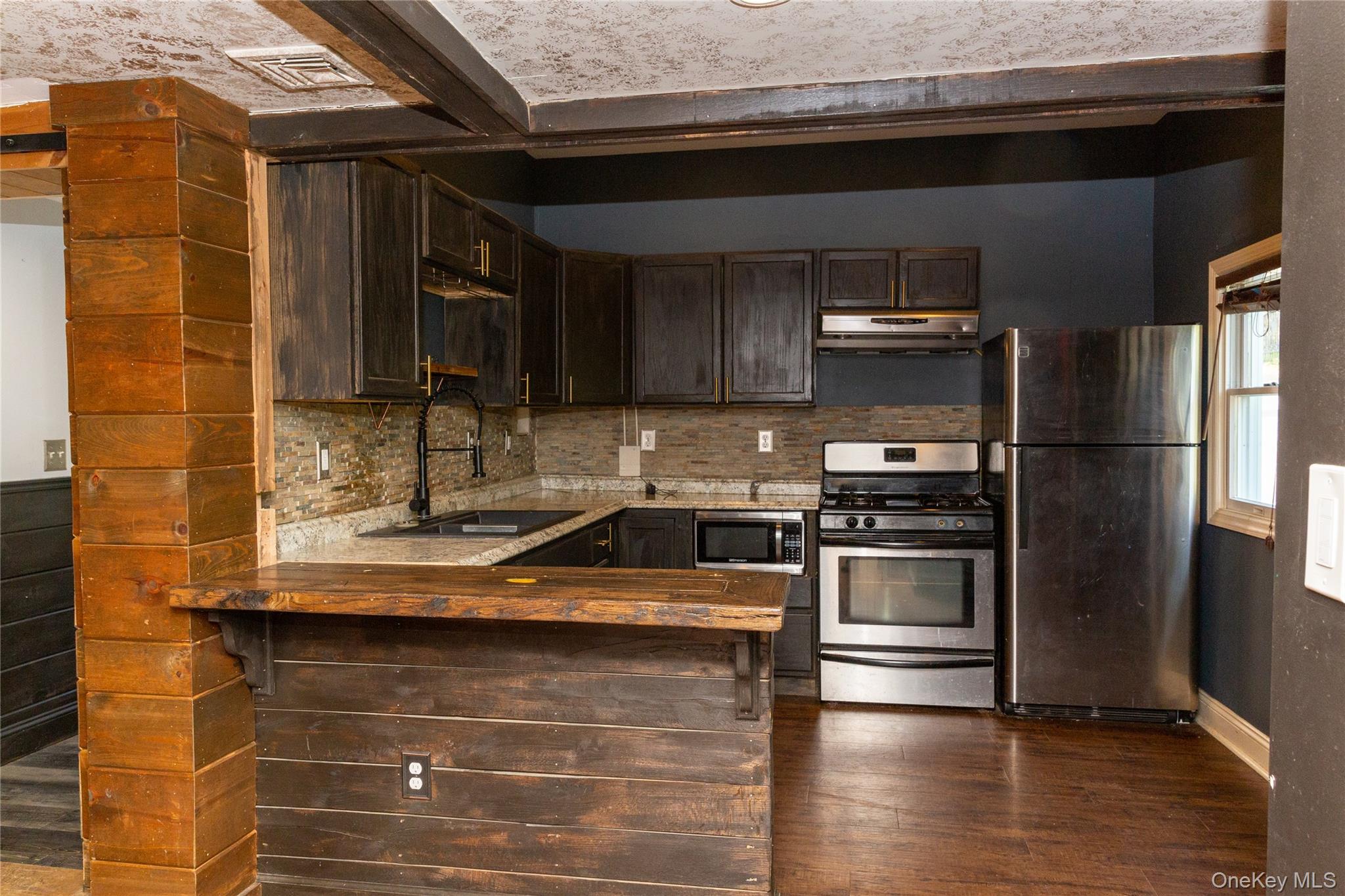 #17 photo, 1485 Route 22, Brewster , NY 10509