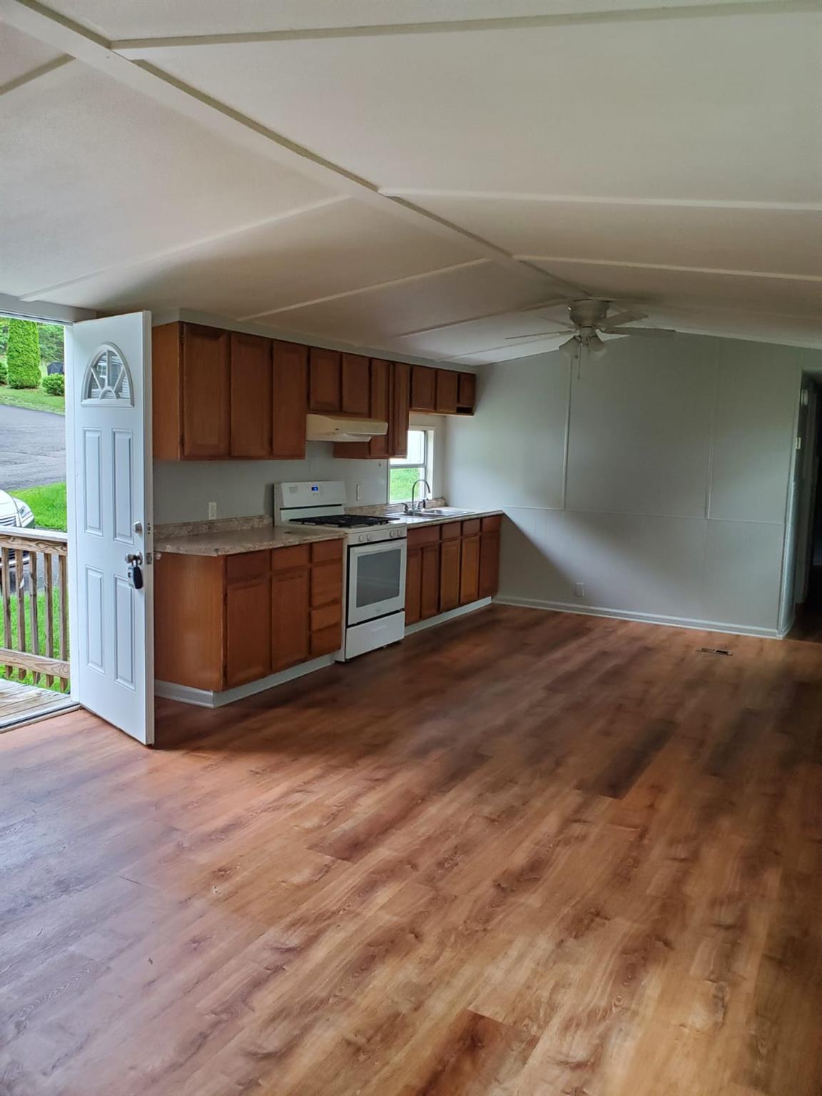 #7 photo, 5195 state route 52, Ellenville , NY 12428