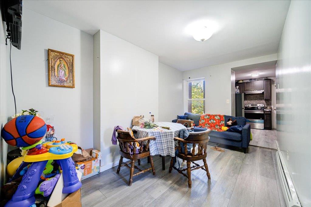 #9 photo, 6 Farrington Street, Newburgh , NY 12550