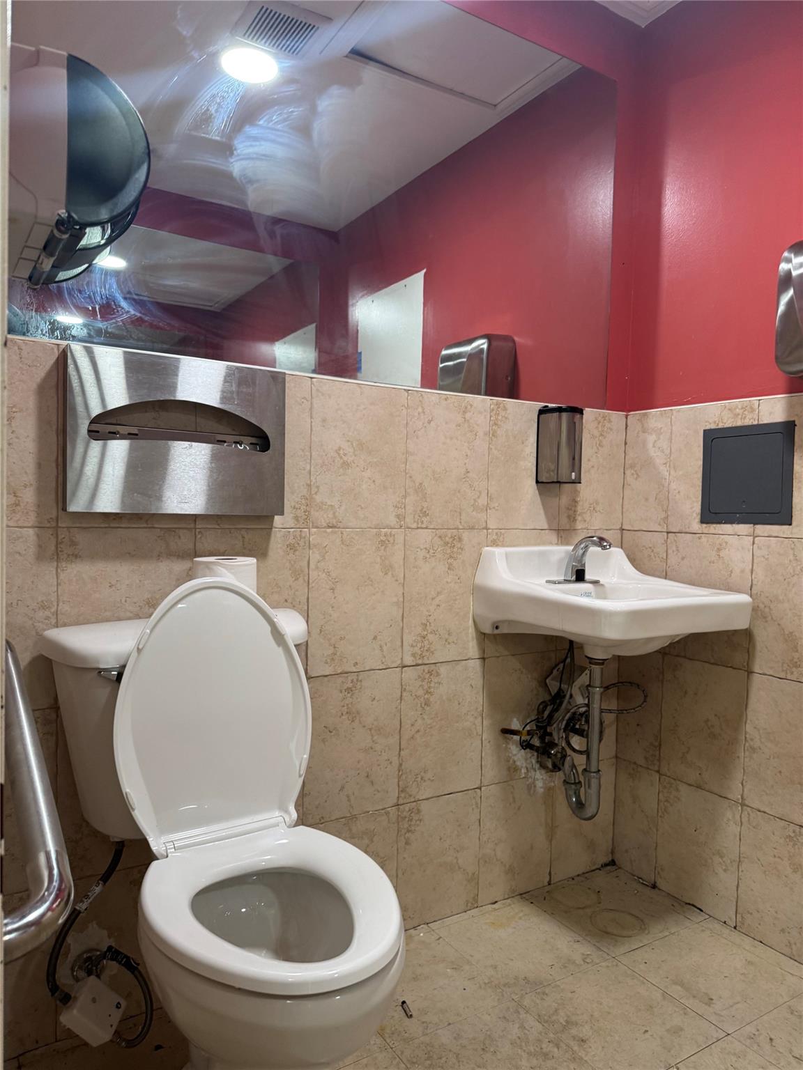 #5 photo, 137-42 Guy R Brewer Boulevard, クイーンズ区 Jamaica , NY 11434