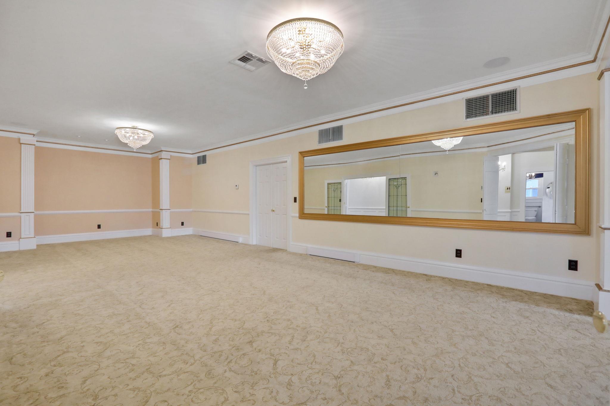 #10 photo, 411 Albany Avenue, Kingston , NY 12401