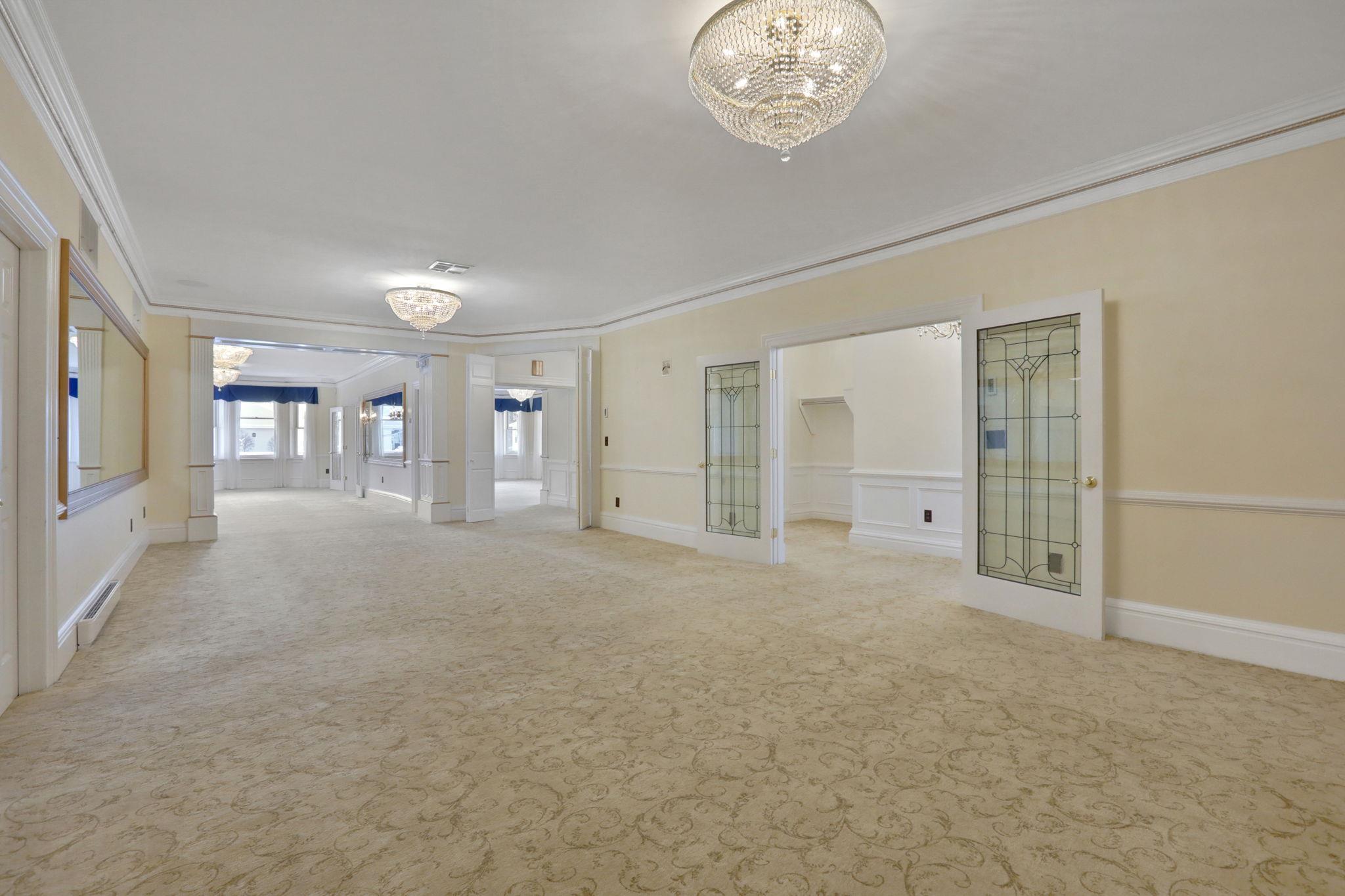 #11 photo, 411 Albany Avenue, Kingston , NY 12401