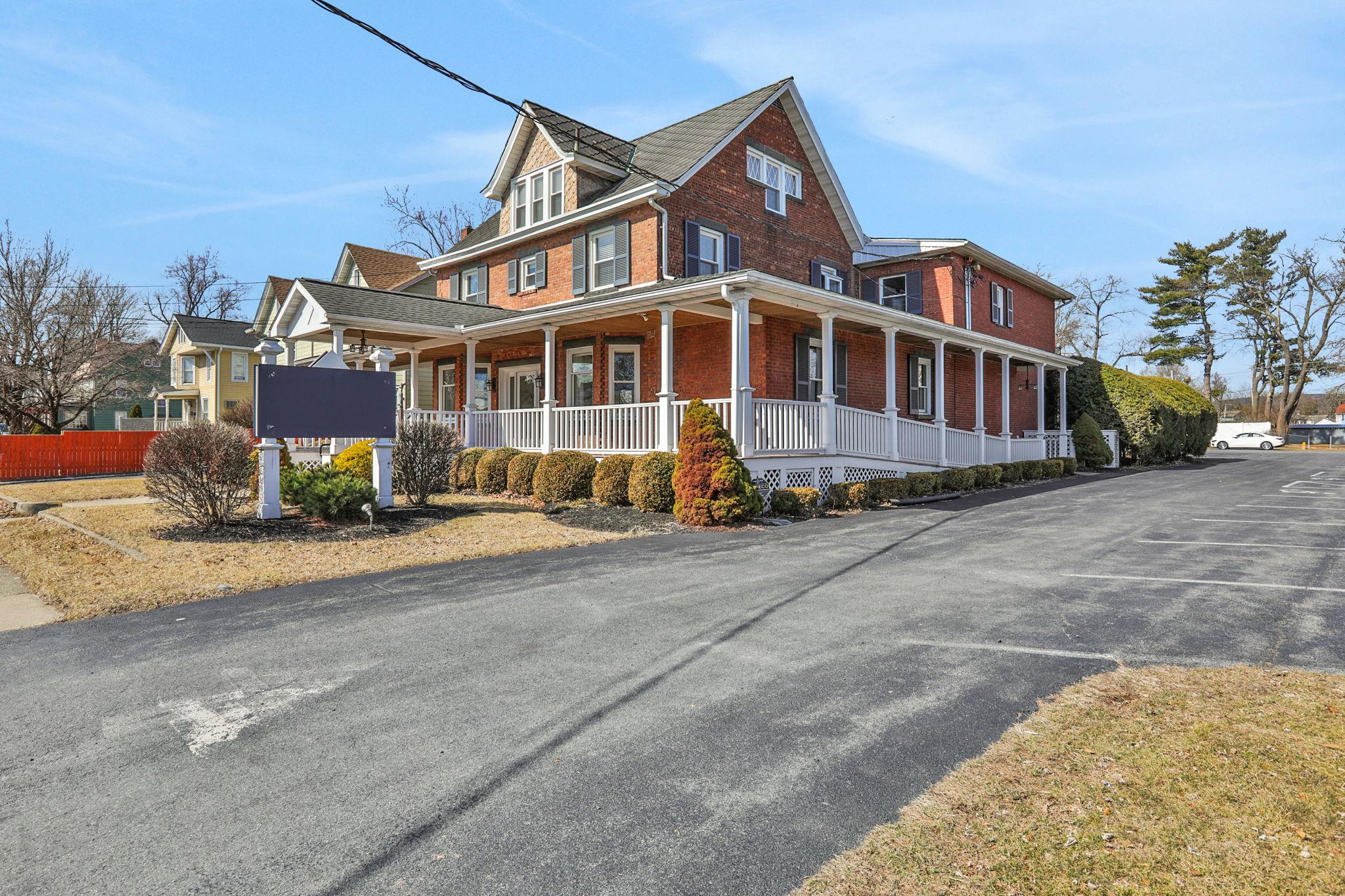 #4 photo, 411 Albany Avenue, Kingston , NY 12401