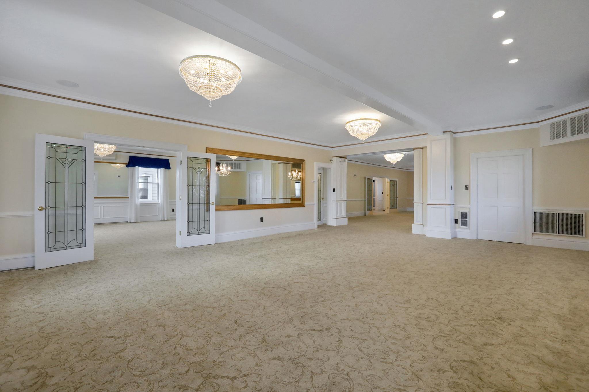 #7 photo, 411 Albany Avenue, Kingston , NY 12401