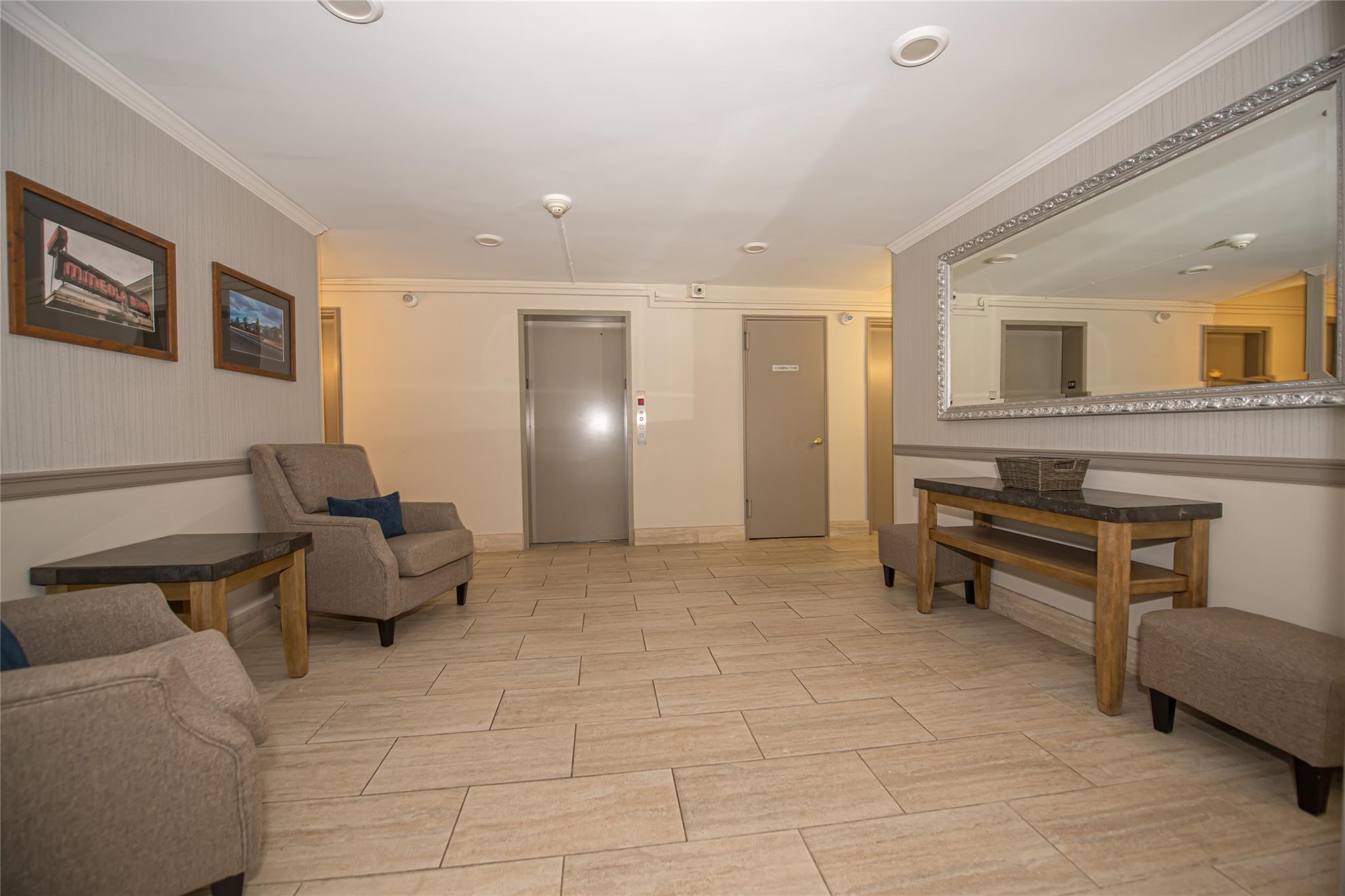 #15 photo, 120 Horton Highway, নাসাউ কাউন্টি Mineola , NY 11501