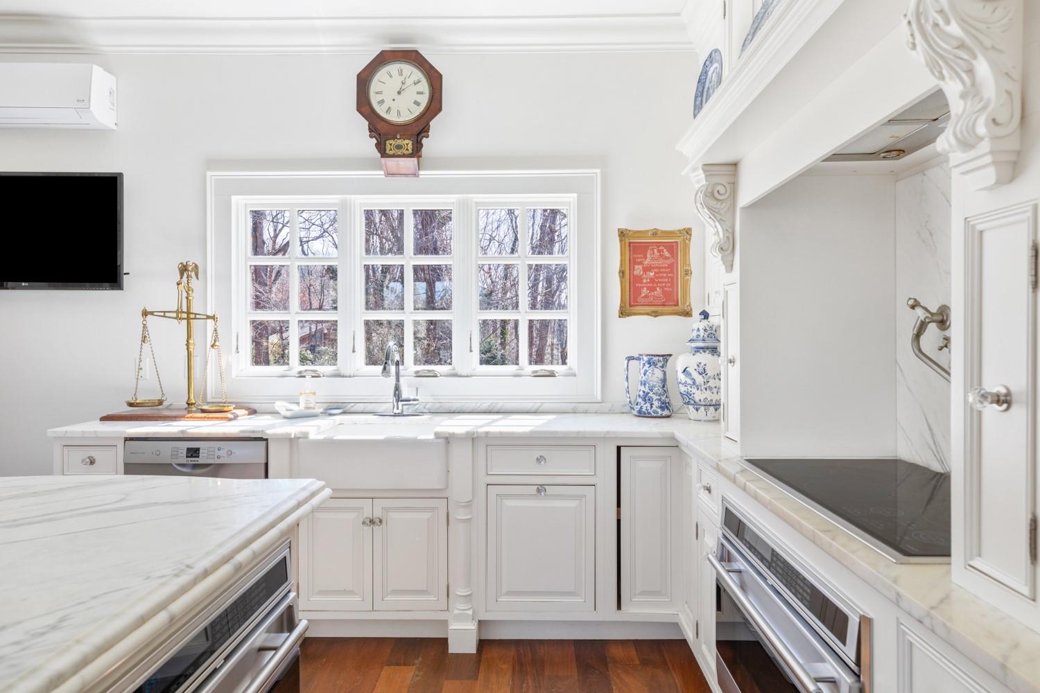 #9 photo, 10 Pine Path, サフォーク郡 Port Jefferson , NY 11777