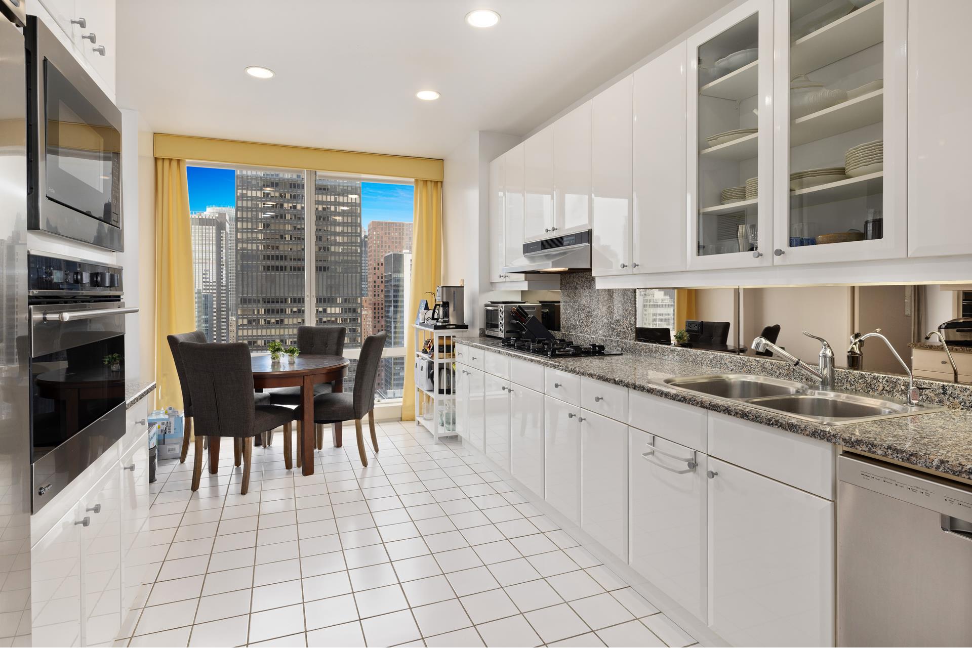 #14 photo, 845 UNITED NATIONS Plaza, マンハッタン Turtle Bay , NY 10017