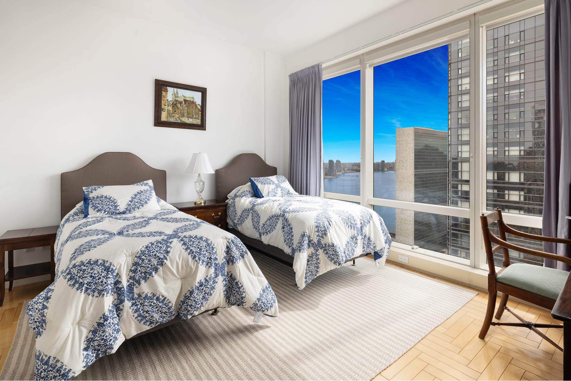 #7 photo, 845 UNITED NATIONS Plaza, マンハッタン Turtle Bay , NY 10017