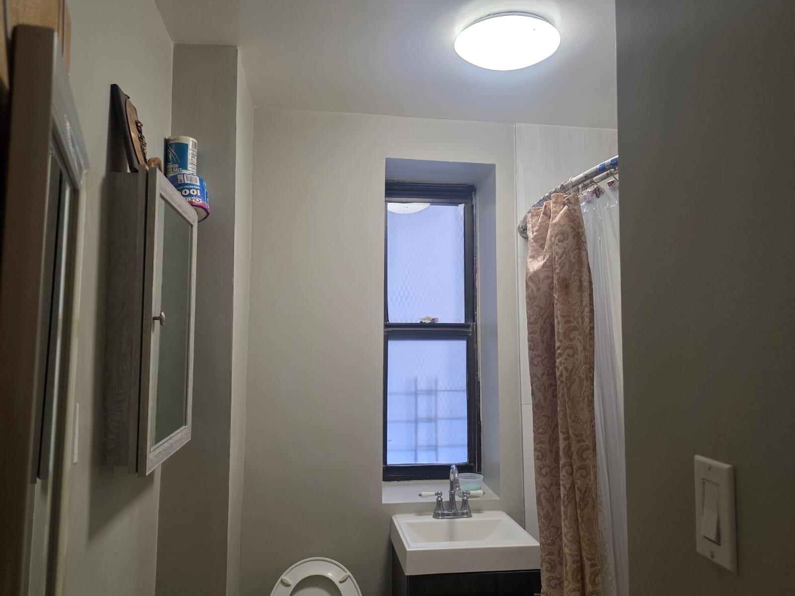 #16 photo, 1711 Davidson Avenue, Bronx , NY 10453