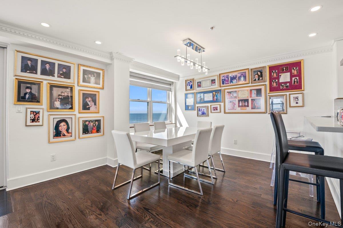 #9 photo, 26 W Broadway, ナッソー郡 Long Beach , NY 11561