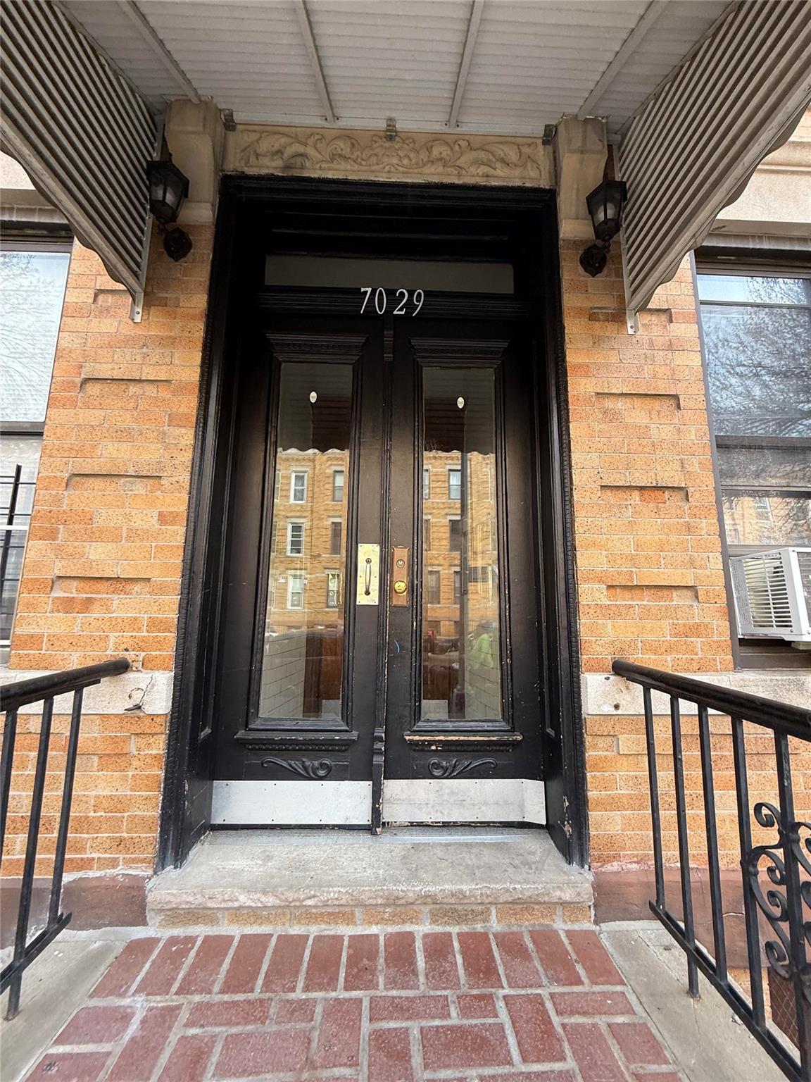 #3 photo, 70-29 65 Place, クイーンズ区 Glendale , NY 11385