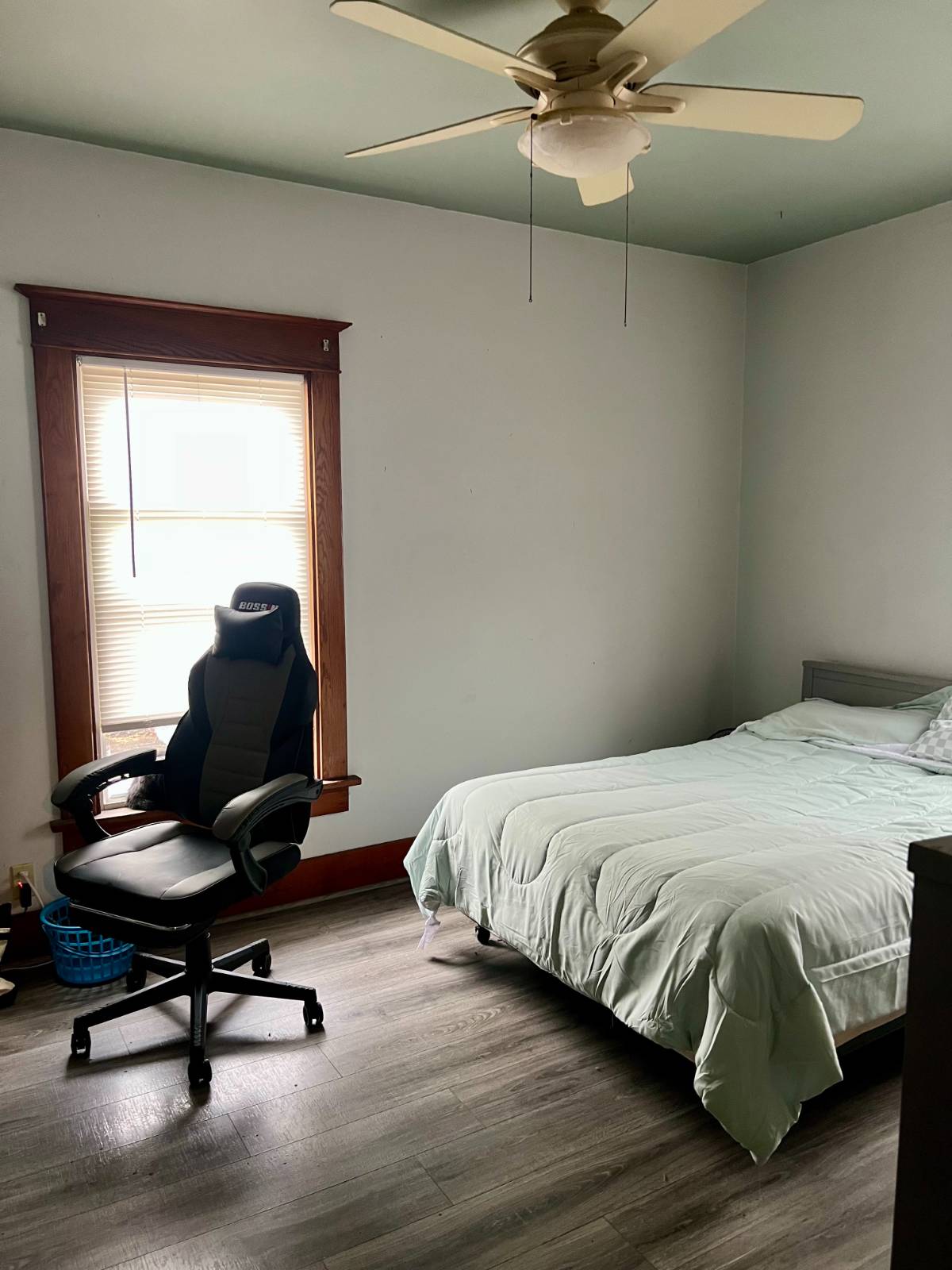 #15 photo, 18 W Eighth Avenue, Gloversville , NY 12078