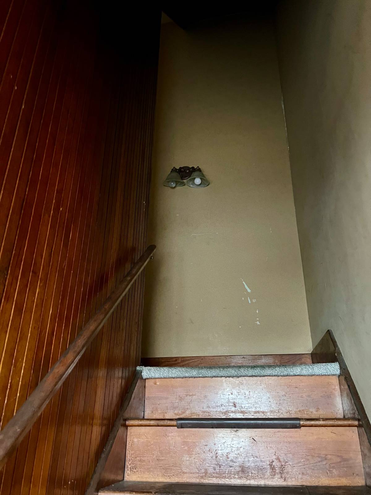 #18 photo, 18 W Eighth Avenue, Gloversville , NY 12078